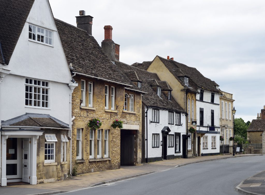 Batt Broadbent Solicitors in Chippenahm & Salisbury. Conveyancing Commercial law Business properties