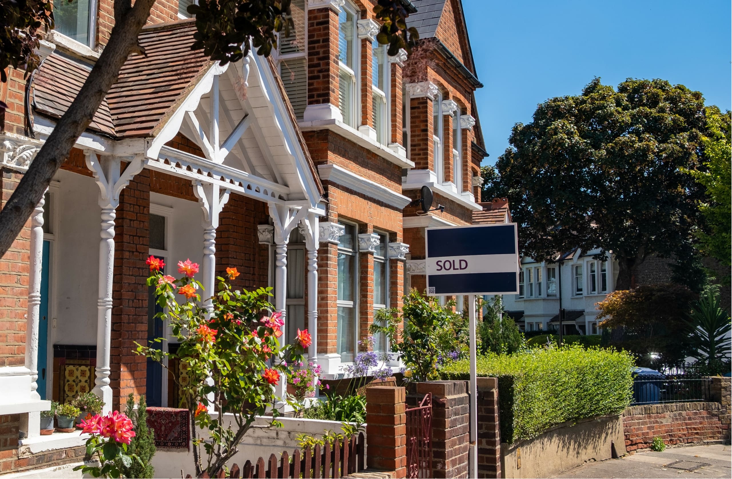 Step-by-step guide to conveyancing when buying or selling property